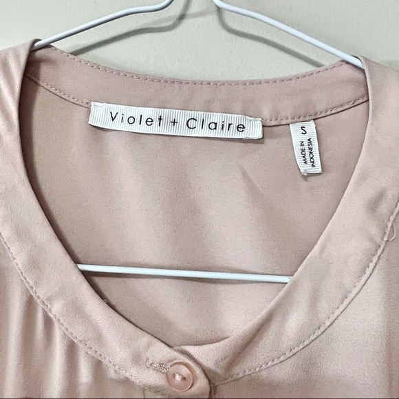 VIOLET + CLAIRE Long Sleeve Tunic Blouse - Picture 3 of 3